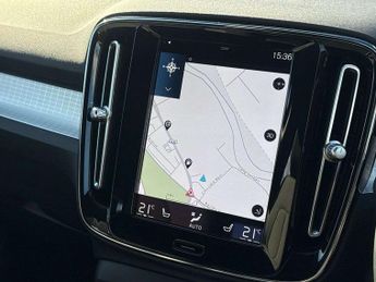 Volvo XC40 Recharge 1.5 T4 Recharge PHEV Plus Dark 5dr Auto