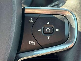 Volvo XC40 Recharge 1.5 T4 Recharge PHEV Plus Dark 5dr Auto