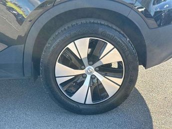 Volvo XC40 Recharge 1.5 T4 Recharge PHEV Plus Dark 5dr Auto