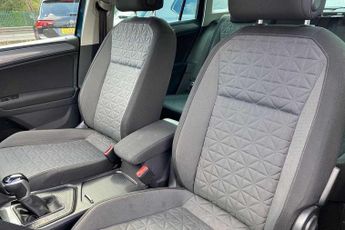 Volkswagen Tiguan 1.4 TSI eHybrid Life 5dr DSG