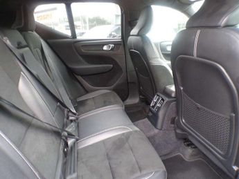 Volvo XC40 Recharge 1.5 T4 Recharge PHEV R DESIGN 5dr Auto