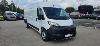 Peugeot Boxer 2.2 BlueHDi 140 H2 Van Professional