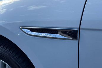 Jaguar F-Pace 2.0d Portfolio 5dr Auto AWD