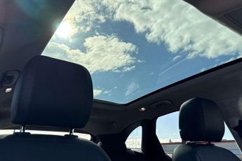 Jaguar F-Pace 2.0d Portfolio 5dr Auto AWD