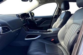 Jaguar F-Pace 2.0d Portfolio 5dr Auto AWD