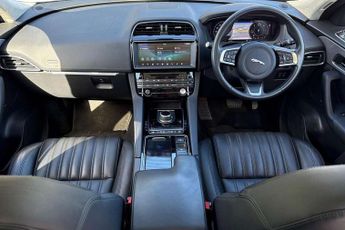 Jaguar F-Pace 2.0d Portfolio 5dr Auto AWD