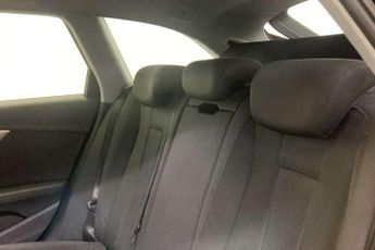 Audi A4 Avant 35 TFSI Technik 5dr S Tronic