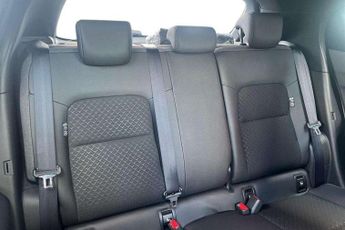 Nissan Juke 1.0 DiG-T N-Connecta 5dr DCT