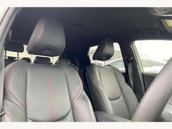 Lexus Lbx 1.5 Premium Plus 5dr E-CVT