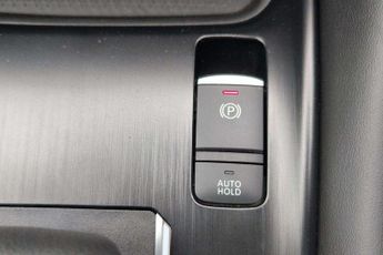 Nissan Qashqai 1.3 DiG-T MH 158 N-Connecta 5dr Xtronic