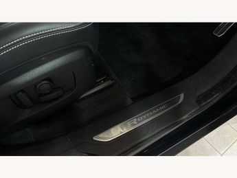 Jaguar F-Pace 2.0 D200 R-Dynamic Black 5dr Auto AWD