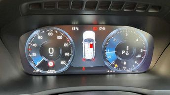 Volvo XC90 2.0 B5D [235] Momentum 5dr AWD Geartronic