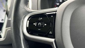 Volvo XC90 2.0 B5D [235] Momentum 5dr AWD Geartronic