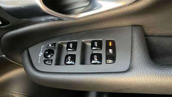 Volvo XC90 2.0 B5D [235] Momentum 5dr AWD Geartronic