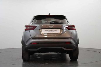 Nissan Juke 1.0 DiG-T N-Connecta 5dr DCT