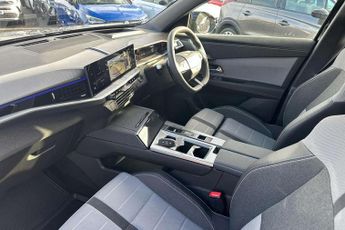 Vauxhall Grandland 1.2 Hybrid [136] Ultimate 5dr e-DCT6 [Pan Roof]