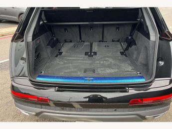 Audi Q7 50 TDI Quattro S Line 5dr Tiptronic