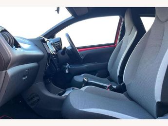 Toyota Aygo 1.0 VVT-i X-Trend TSS 5dr x-shift