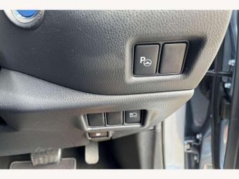 Toyota C-HR 1.8 Hybrid Dynamic 5dr CVT