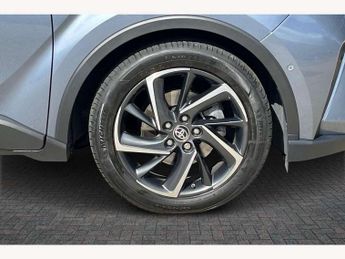 Toyota C-HR 1.8 Hybrid Dynamic 5dr CVT