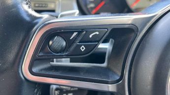 Porsche Macan GTS 5dr PDK