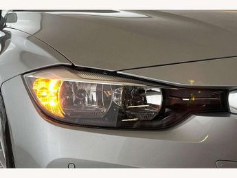 BMW 3 Series Touring 320d Luxury 5dr Step Auto