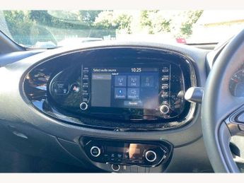 Toyota Aygo X 1.0 VVT-i Edge 5dr Auto