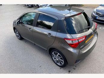 Toyota Yaris 1.5 VVT-i Y20 5dr CVT [Bi-tone]