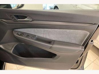 Volkswagen Golf 1.5 eTSI 150 R-Line 5dr DSG