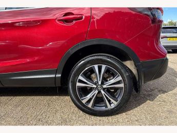 Nissan Qashqai 1.3 DiG-T 160 N-Connecta 5dr DCT