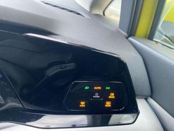 Volkswagen Golf 1.5 eTSI 150 Life 5dr DSG