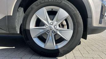 Volvo XC40 2.0 B3P Core 5dr Auto