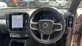 Volvo XC40 2.0 B3P Core 5dr Auto
