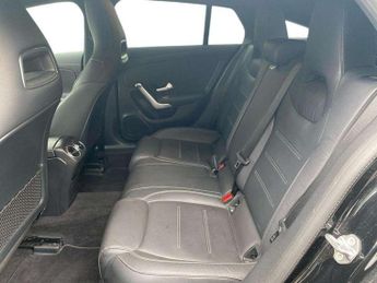 Mercedes-Benz CLA Shooting Brake CLA 200 AMG Line 5dr Tip Auto