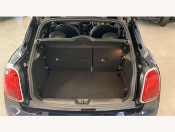 MINI Hatchback 5dr 1.5 Cooper Exclusive 5dr Auto