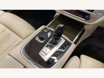 BMW 7 Series 745e 4dr Auto