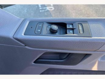 Volkswagen Transporter 2.0 TDI 150 Highline Kombi Van DSG