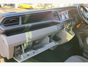 Volkswagen Transporter 2.0 TDI 150 Highline Kombi Van DSG