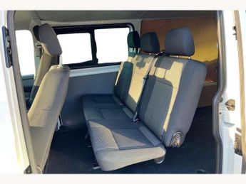 Volkswagen Transporter 2.0 TDI 150 Highline Kombi Van DSG