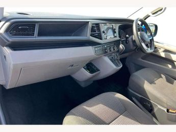 Volkswagen Transporter 2.0 TDI 150 Highline Kombi Van DSG