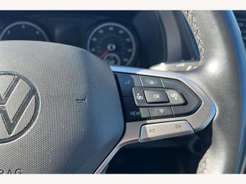 Volkswagen Transporter 2.0 TDI 150 Highline Kombi Van DSG