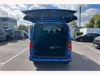 Volkswagen Transporter 2.0 TDI 150 Highline Kombi Van DSG