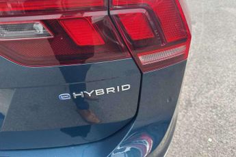 Volkswagen Tiguan 1.4 TSI eHybrid R-Line 5dr DSG
