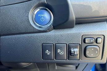 Toyota Auris 1.8 Hybrid Design TSS 5dr CVT [Nav]