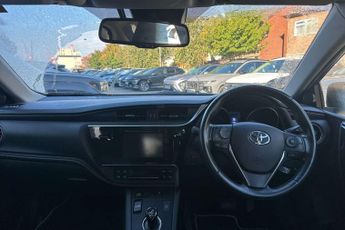 Toyota Auris 1.8 Hybrid Design TSS 5dr CVT [Nav]