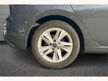 Volkswagen Golf 1.5 eTSI 150 Life 5dr DSG