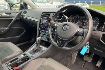 Volkswagen Golf 2.0 TDI GT Edition 5dr DSG