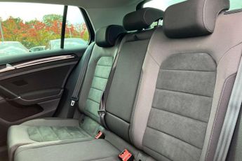Volkswagen Golf 2.0 TDI GT Edition 5dr DSG
