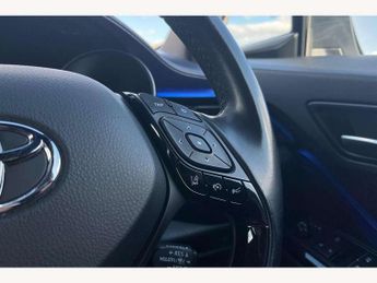 Toyota C-HR 1.8 Hybrid Dynamic 5dr CVT