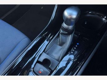 Toyota C-HR 1.8 Hybrid Dynamic 5dr CVT